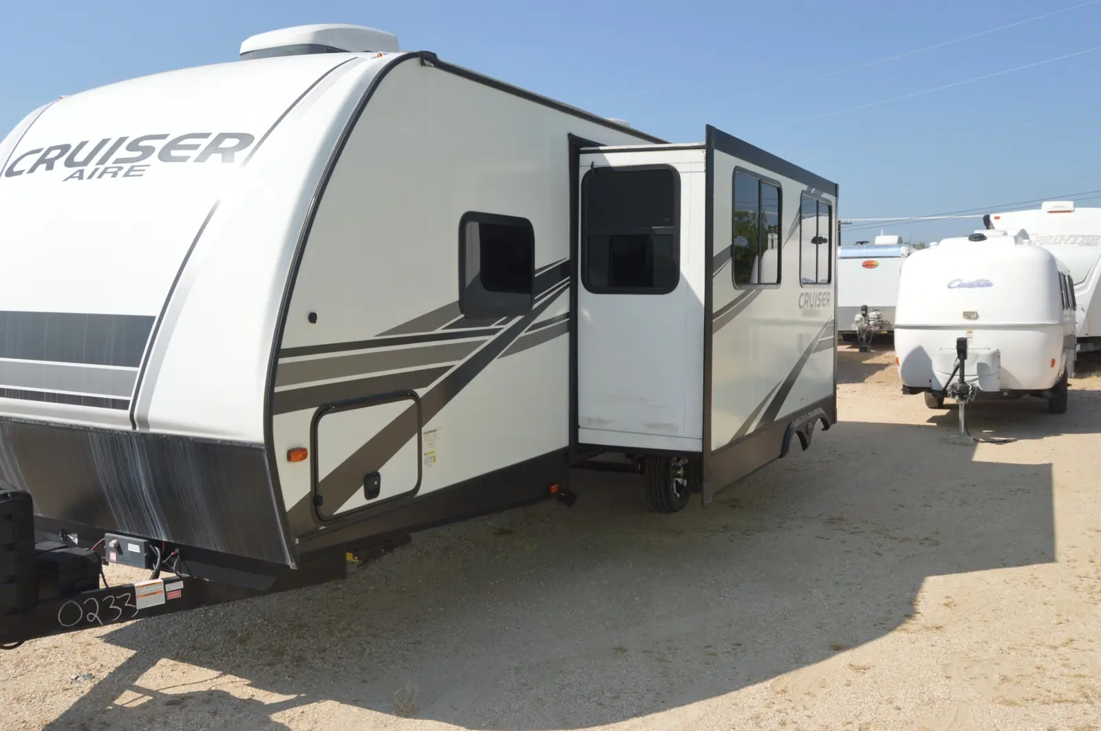 2023 CrossRoads Cruiser Aire CR27RBS travel trailer exterior
